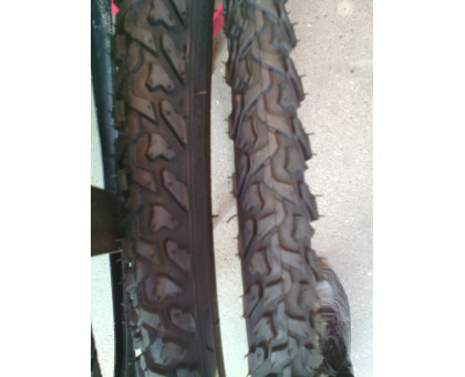 Вело покрышка с камерой 28" на Украину Шипованная 28*1,75